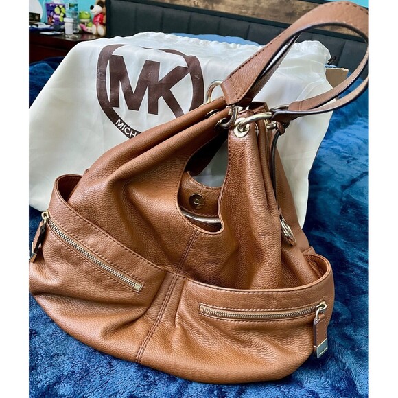 Michael Kors Layton Hobo Tan Tote with Dust Bag and Tag Lightly Worn - Picture 4 of 13